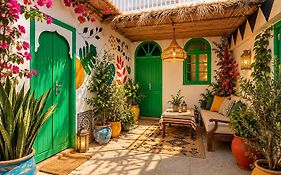 Art Riad Au Bord De La Mer